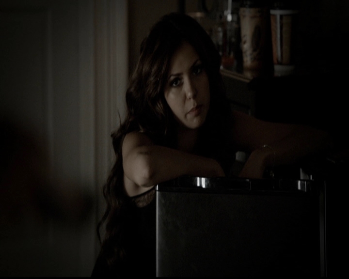 VampireDiariesWorld-dot-org_5x05MontersBall0439.jpg