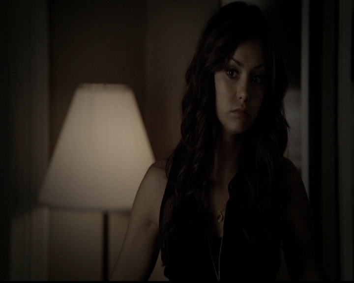 VampireDiariesWorld-dot-org_5x05MontersBall0448.jpg