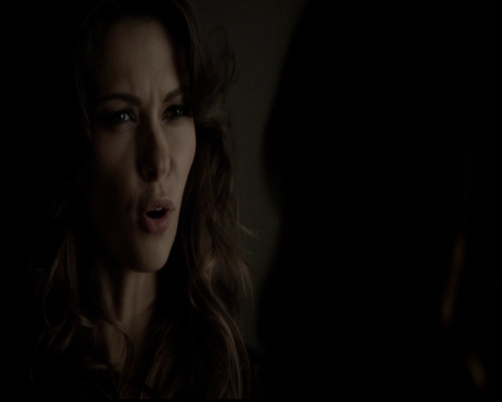 VampireDiariesWorld-dot-org_5x05MontersBall0459.jpg