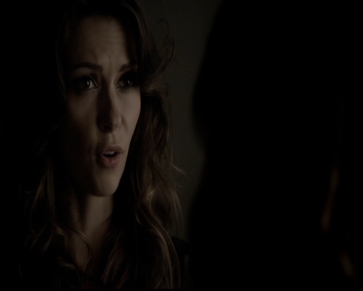 VampireDiariesWorld-dot-org_5x05MontersBall0460.jpg