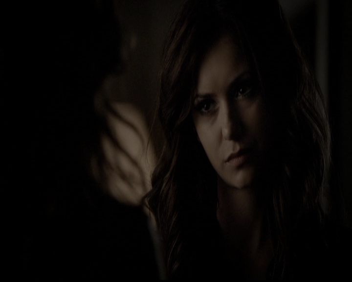 VampireDiariesWorld-dot-org_5x05MontersBall0462.jpg