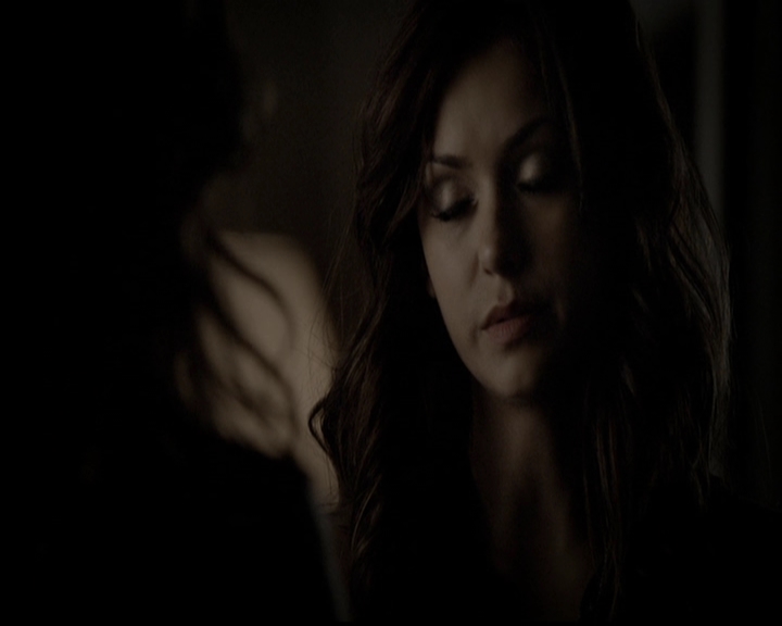 VampireDiariesWorld-dot-org_5x05MontersBall0464.jpg