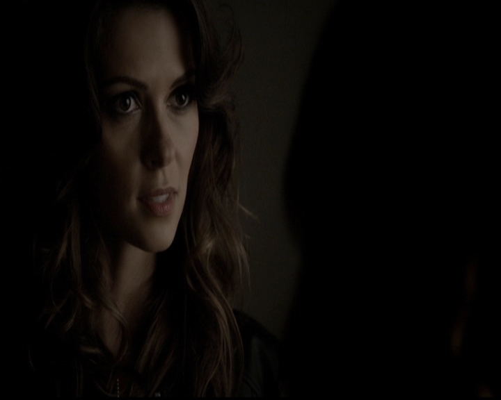 VampireDiariesWorld-dot-org_5x05MontersBall0469.jpg