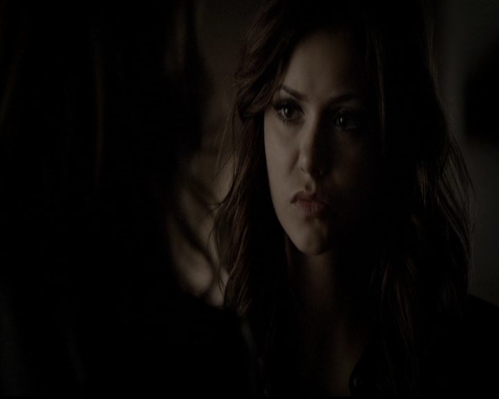 VampireDiariesWorld-dot-org_5x05MontersBall0470.jpg