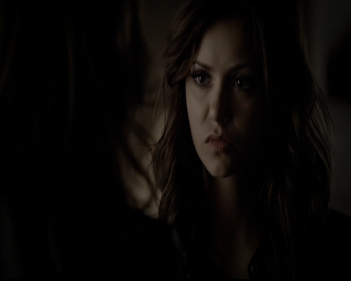 VampireDiariesWorld-dot-org_5x05MontersBall0471.jpg