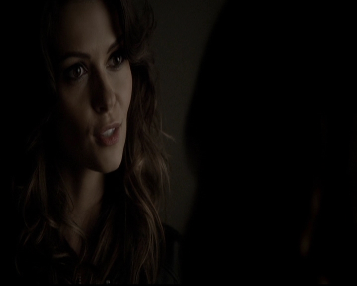 VampireDiariesWorld-dot-org_5x05MontersBall0472.jpg