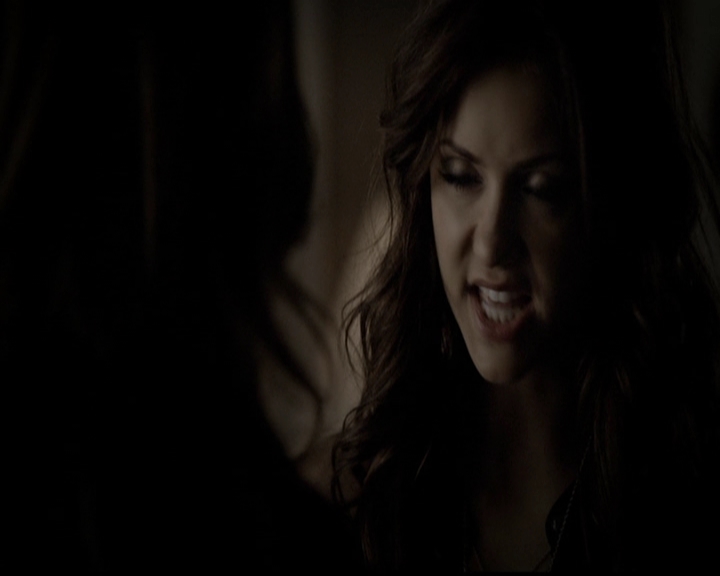 VampireDiariesWorld-dot-org_5x05MontersBall0478.jpg