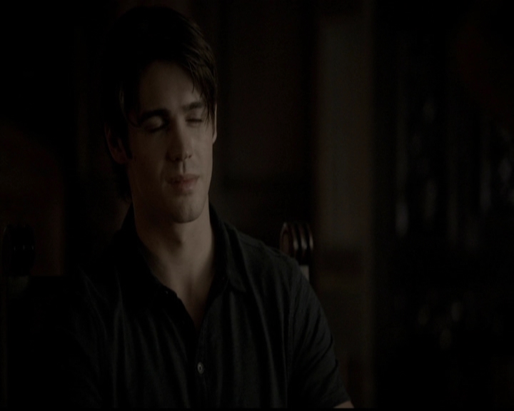 VampireDiariesWorld-dot-org_5x05MontersBall0499.jpg