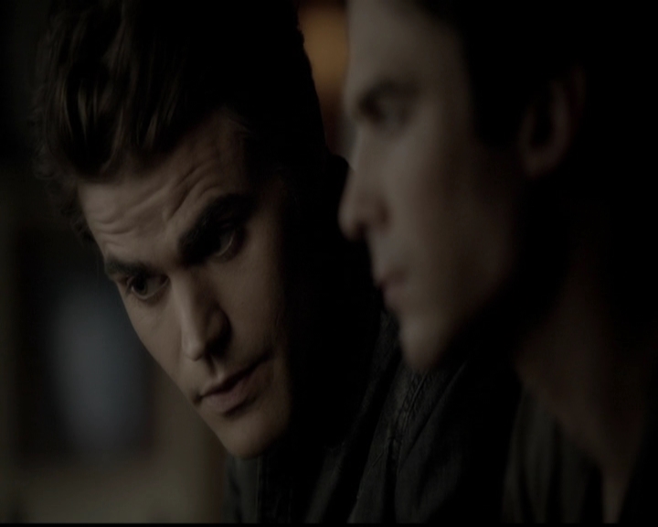 VampireDiariesWorld-dot-org_5x05MontersBall0599.jpg