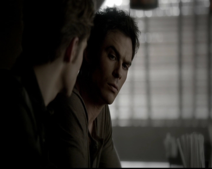 VampireDiariesWorld-dot-org_5x05MontersBall0602.jpg