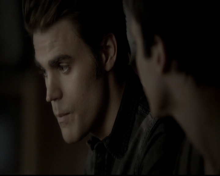 VampireDiariesWorld-dot-org_5x05MontersBall0607.jpg