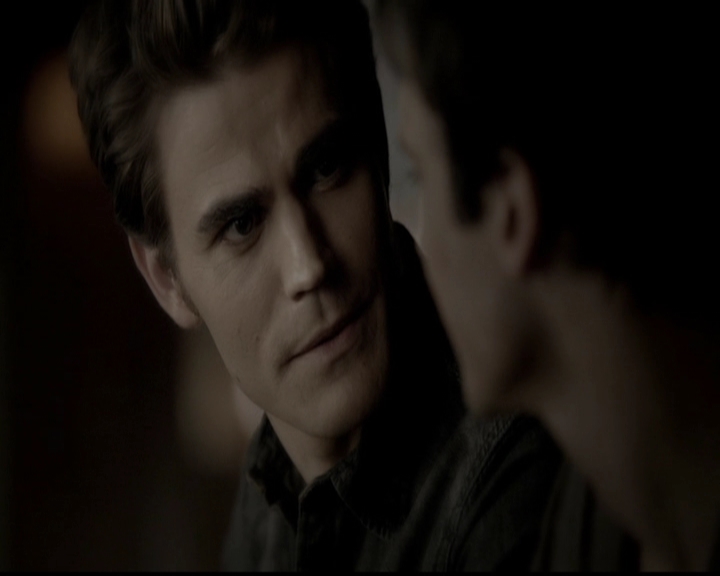 VampireDiariesWorld-dot-org_5x05MontersBall0613.jpg