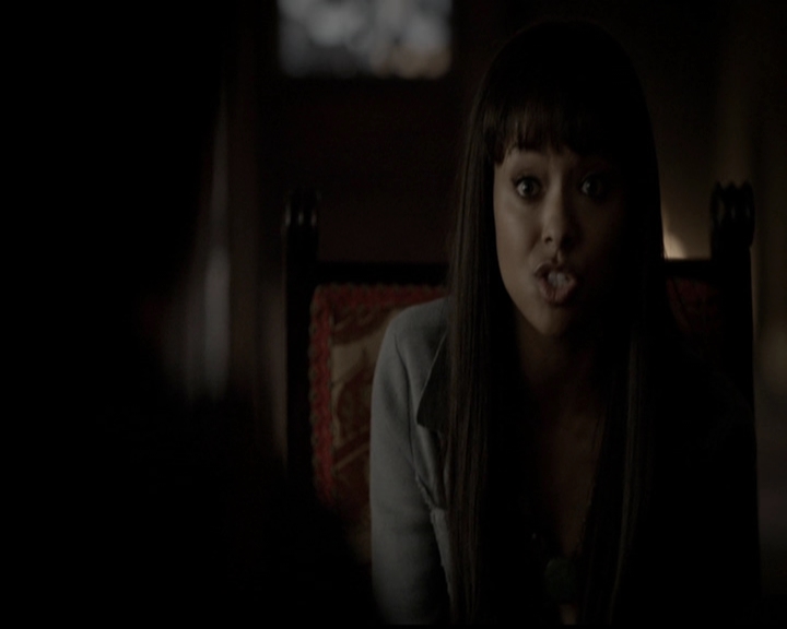 VampireDiariesWorld-dot-org_5x05MontersBall0634.jpg