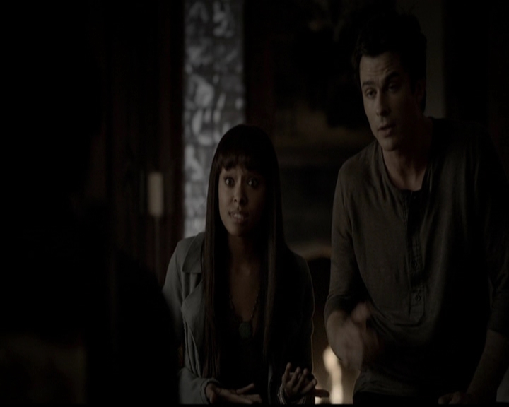 VampireDiariesWorld-dot-org_5x05MontersBall0639.jpg