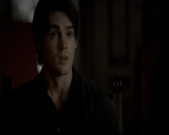 VampireDiariesWorld-dot-org_5x05MontersBall0642.jpg