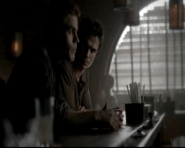 VampireDiariesWorld-dot-org_5x05MontersBall0646.jpg