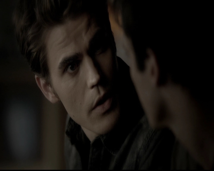 VampireDiariesWorld-dot-org_5x05MontersBall0660.jpg