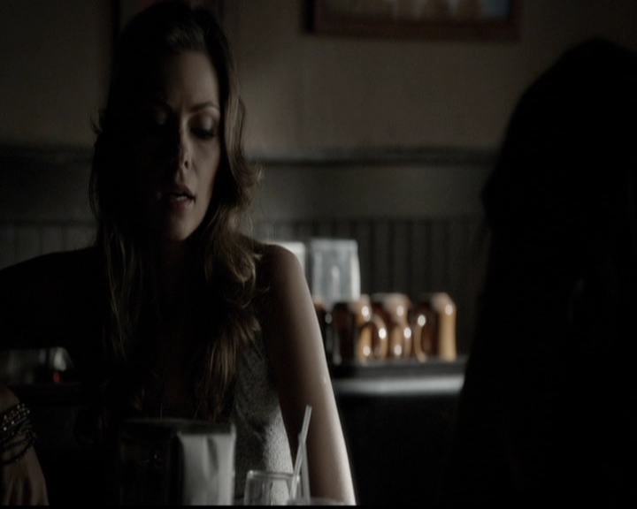 VampireDiariesWorld-dot-org_5x05MontersBall0668.jpg