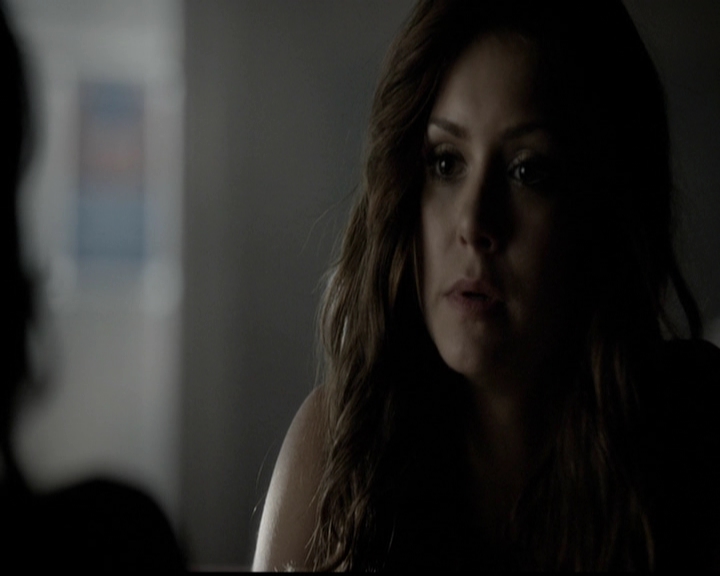 VampireDiariesWorld-dot-org_5x05MontersBall0671.jpg