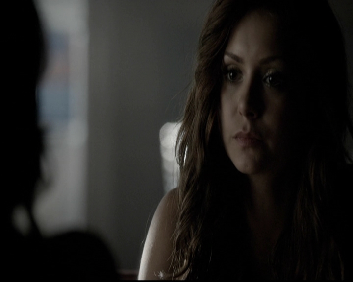 VampireDiariesWorld-dot-org_5x05MontersBall0672.jpg