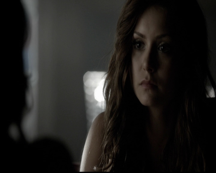 VampireDiariesWorld-dot-org_5x05MontersBall0673.jpg