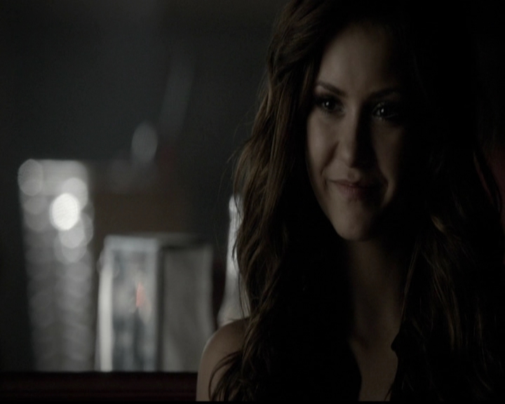 VampireDiariesWorld-dot-org_5x05MontersBall0684.jpg