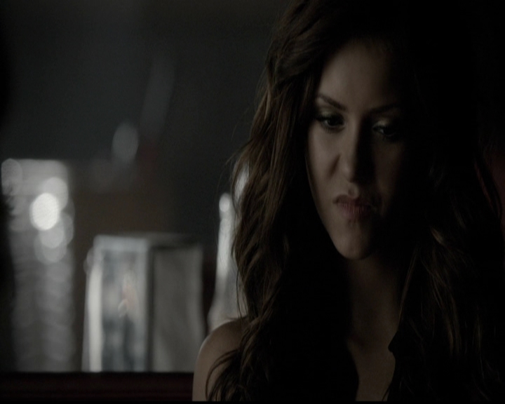 VampireDiariesWorld-dot-org_5x05MontersBall0685.jpg