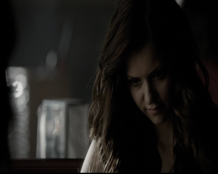 VampireDiariesWorld-dot-org_5x05MontersBall0686.jpg