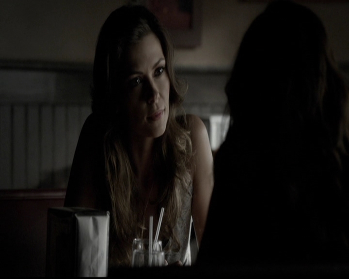 VampireDiariesWorld-dot-org_5x05MontersBall0690.jpg