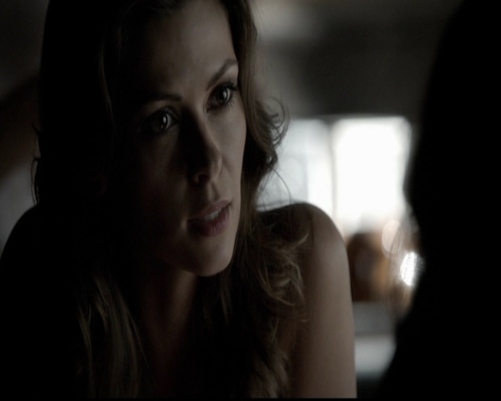 VampireDiariesWorld-dot-org_5x05MontersBall0699.jpg