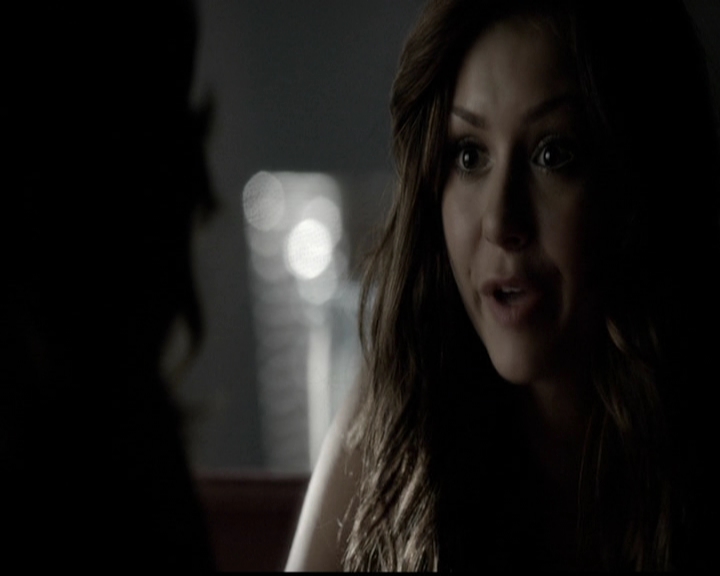 VampireDiariesWorld-dot-org_5x05MontersBall0703.jpg