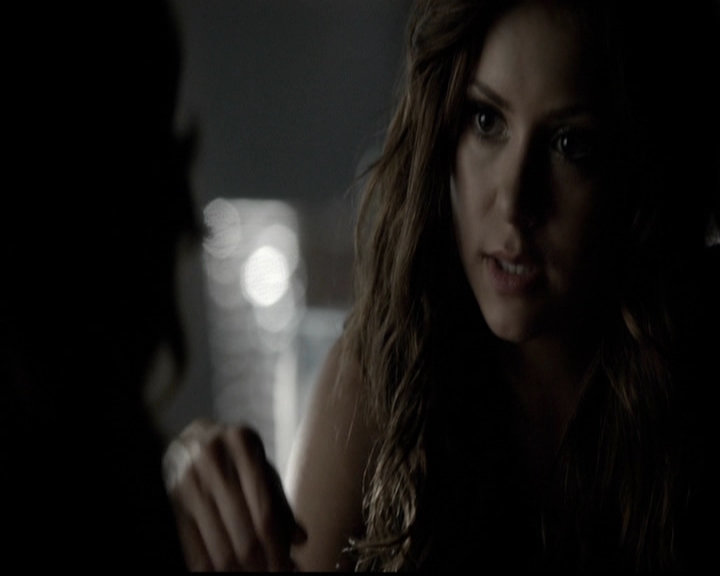 VampireDiariesWorld-dot-org_5x05MontersBall0704.jpg