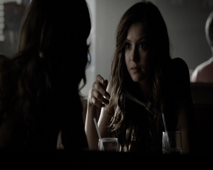 VampireDiariesWorld-dot-org_5x05MontersBall0705.jpg