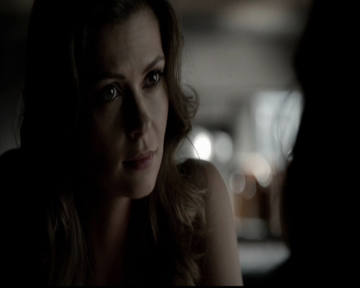 VampireDiariesWorld-dot-org_5x05MontersBall0720.jpg