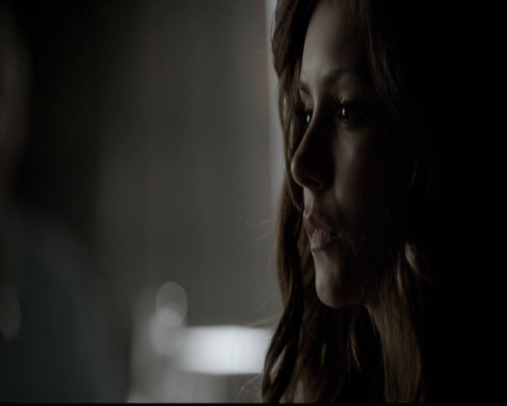 VampireDiariesWorld-dot-org_5x05MontersBall0721.jpg