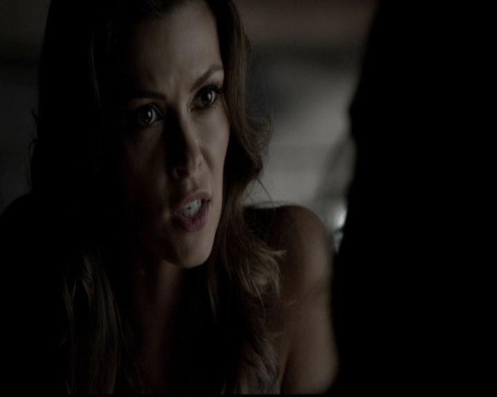 VampireDiariesWorld-dot-org_5x05MontersBall0728.jpg