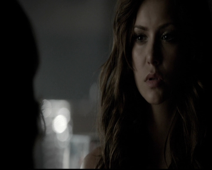 VampireDiariesWorld-dot-org_5x05MontersBall0734.jpg