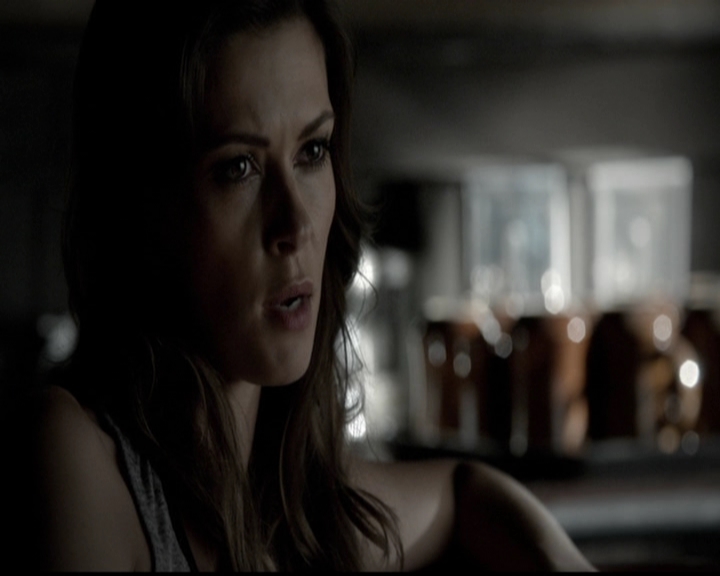 VampireDiariesWorld-dot-org_5x05MontersBall0764.jpg