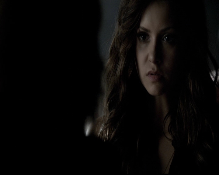 VampireDiariesWorld-dot-org_5x05MontersBall0782.jpg