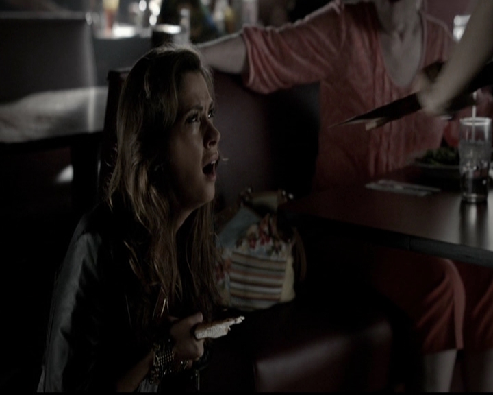 VampireDiariesWorld-dot-org_5x05MontersBall0797.jpg