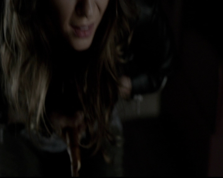 VampireDiariesWorld-dot-org_5x05MontersBall0802.jpg