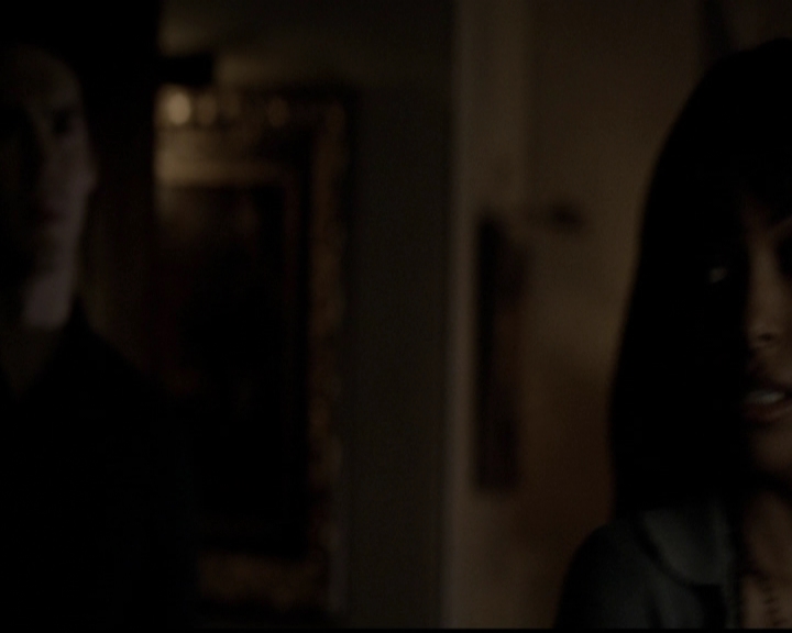 VampireDiariesWorld-dot-org_5x05MontersBall0806.jpg