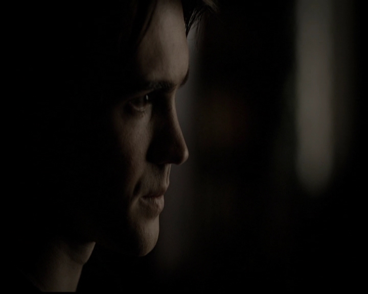 VampireDiariesWorld-dot-org_5x05MontersBall0817.jpg