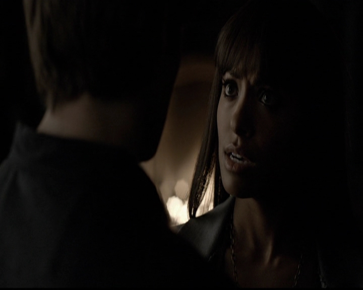 VampireDiariesWorld-dot-org_5x05MontersBall0824.jpg