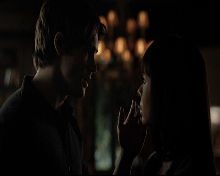 VampireDiariesWorld-dot-org_5x05MontersBall0830.jpg