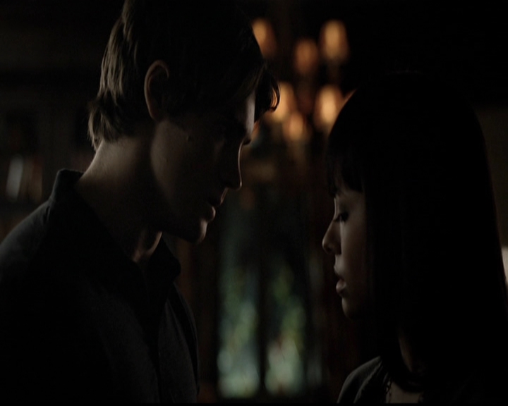 VampireDiariesWorld-dot-org_5x05MontersBall0834.jpg