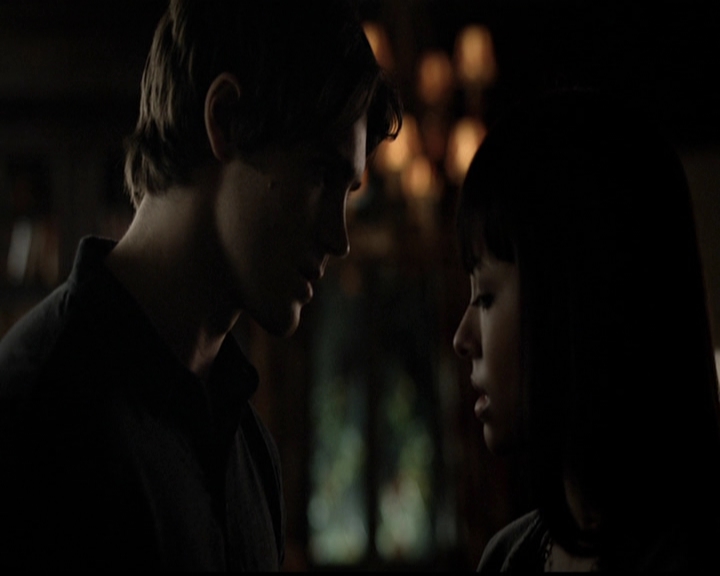 VampireDiariesWorld-dot-org_5x05MontersBall0835.jpg