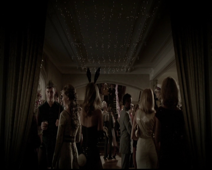 VampireDiariesWorld-dot-org_5x05MontersBall0849.jpg