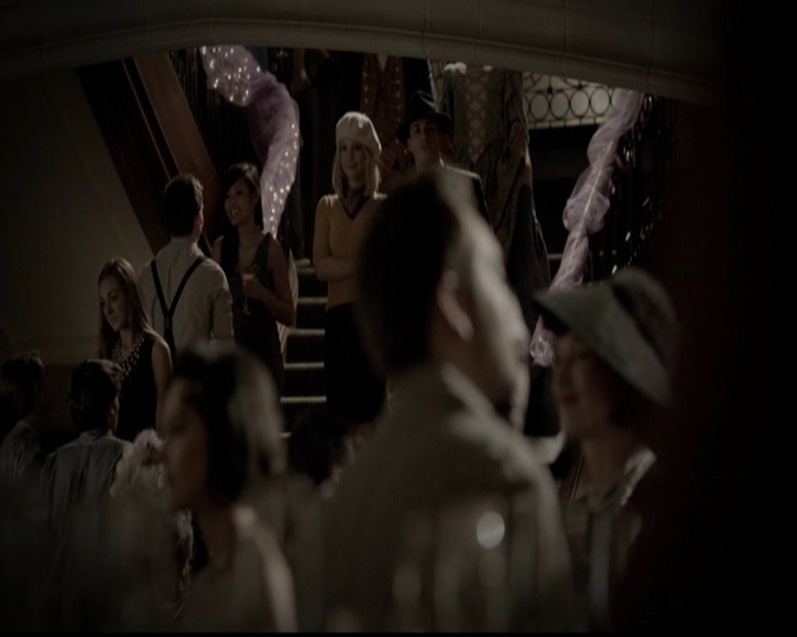 VampireDiariesWorld-dot-org_5x05MontersBall0850.jpg