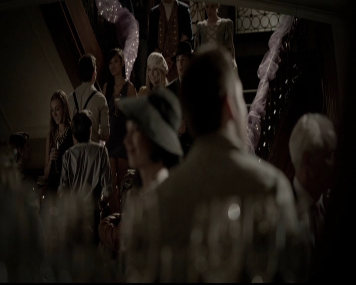 VampireDiariesWorld-dot-org_5x05MontersBall0851.jpg